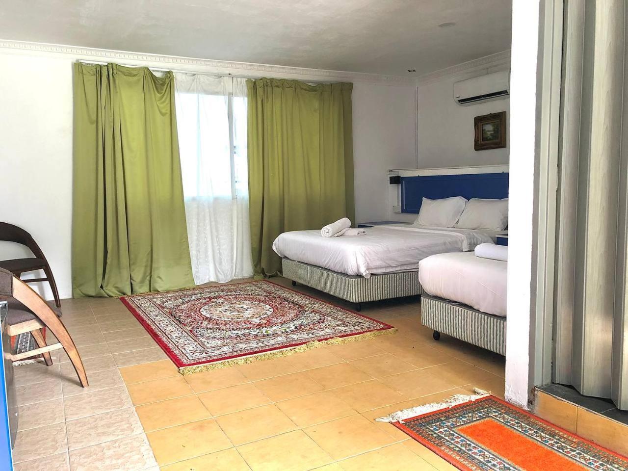 Green Town Hotel & Resort 波德申 外观 照片