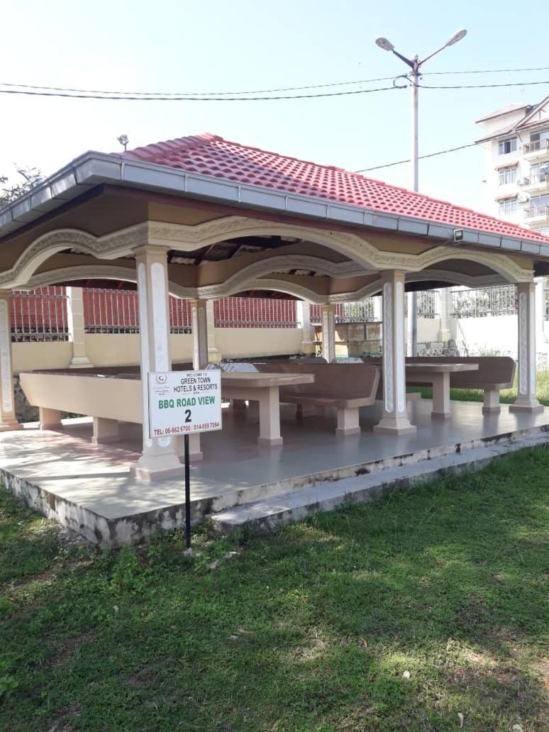 Green Town Hotel & Resort 波德申 外观 照片