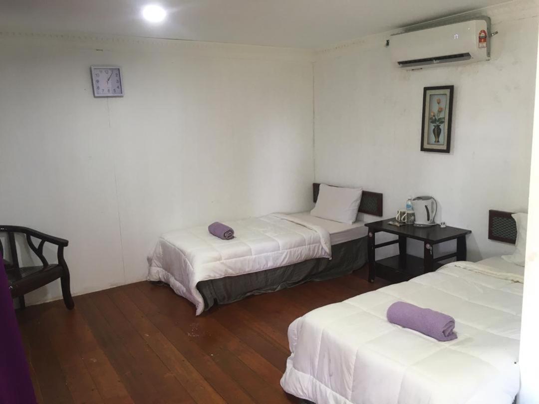 Green Town Hotel & Resort 波德申 外观 照片