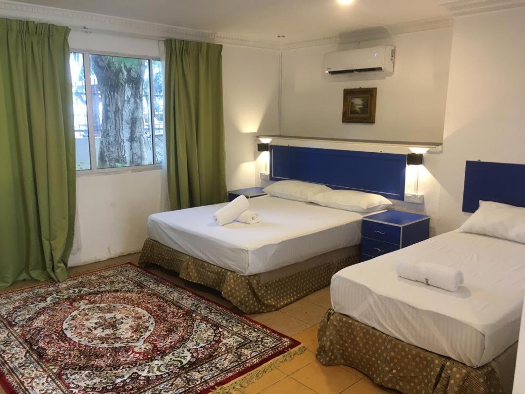 Green Town Hotel & Resort 波德申 外观 照片